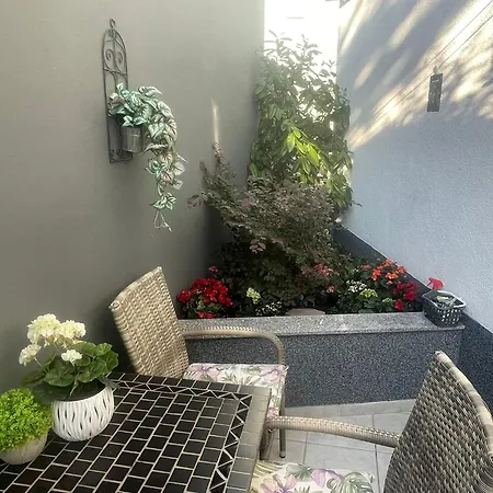 Maja Apartman *