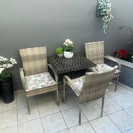 Apartman Maja *
